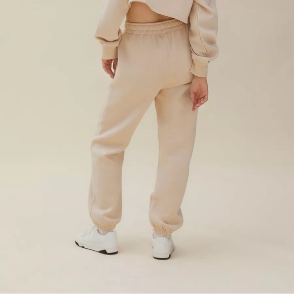 Crème Colored “Athlétisme” Cuffed Sweatpants, Size Small, from Nasty Gal - Picture 2 of 5